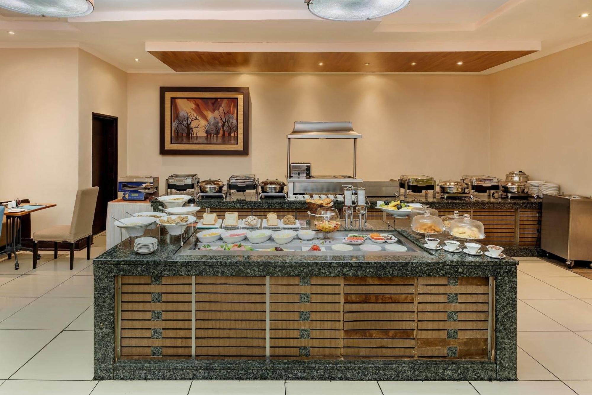 Protea Hotel By Marriott Lusaka Eksteriør billede