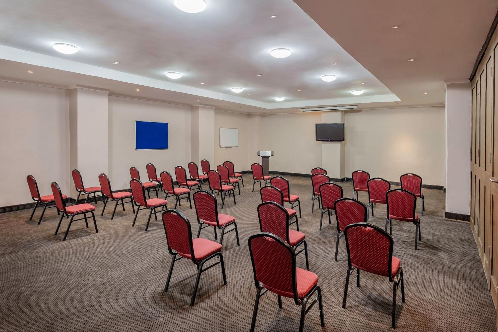 Protea Hotel By Marriott Lusaka Eksteriør billede