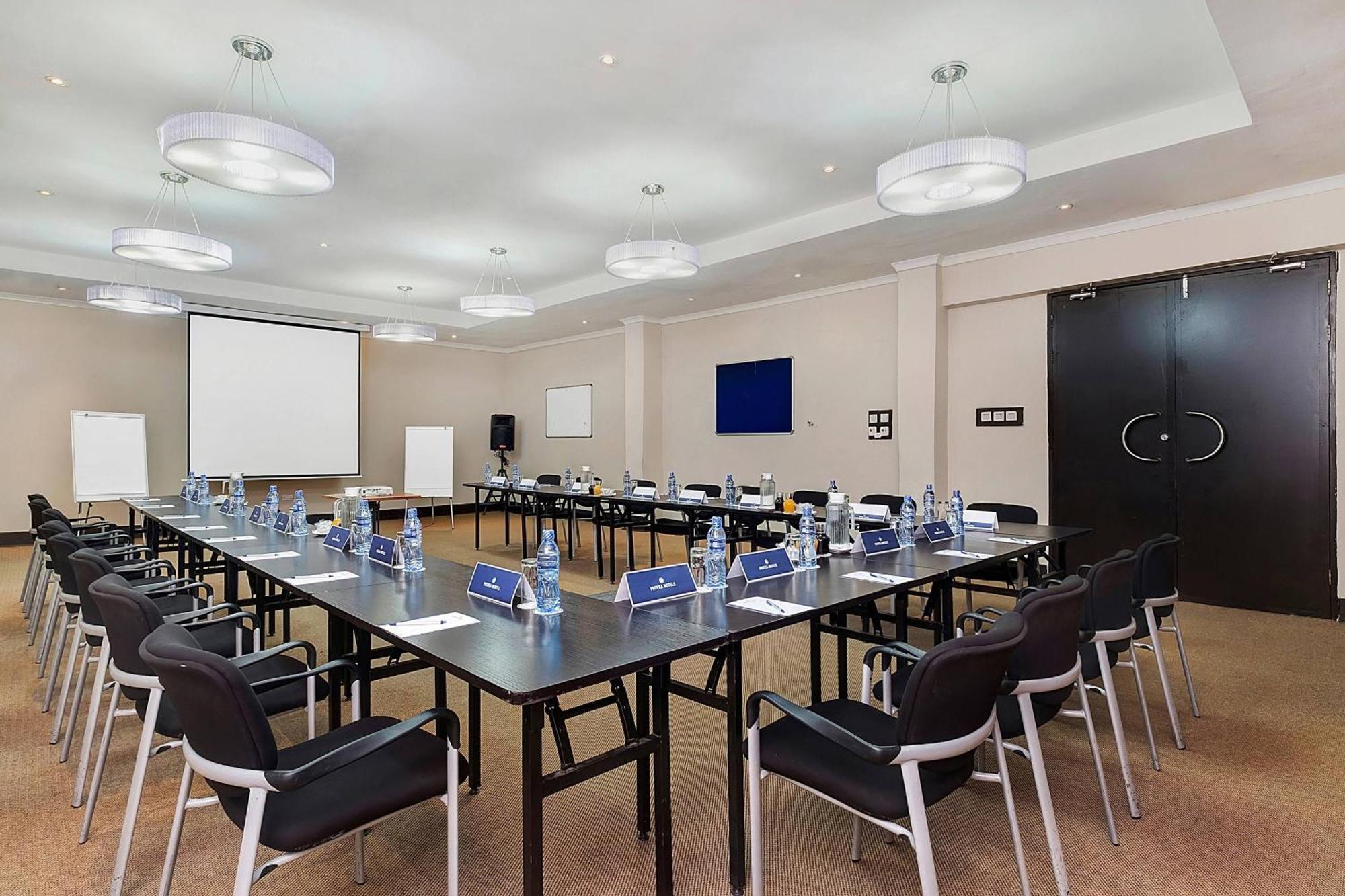 Protea Hotel By Marriott Lusaka Eksteriør billede