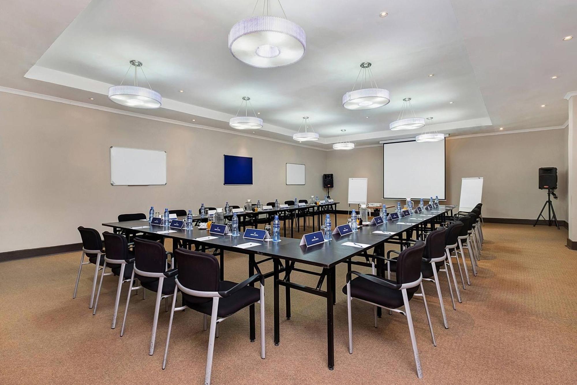 Protea Hotel By Marriott Lusaka Eksteriør billede